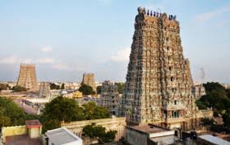 1. Meenakshi Amman Temple, Madurai